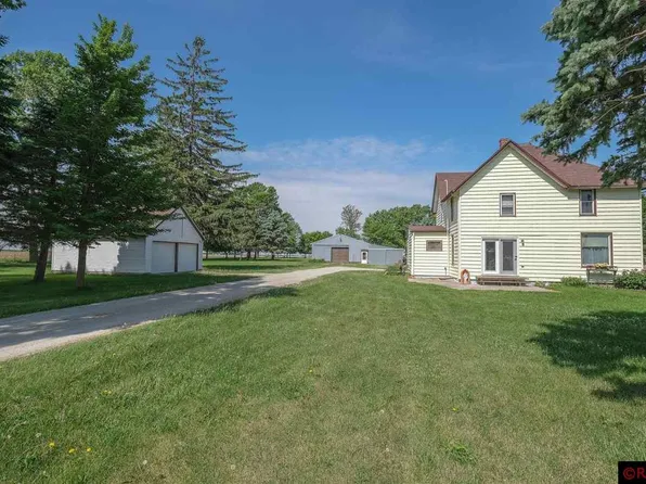 33121 145th St, Waseca, MN 56093