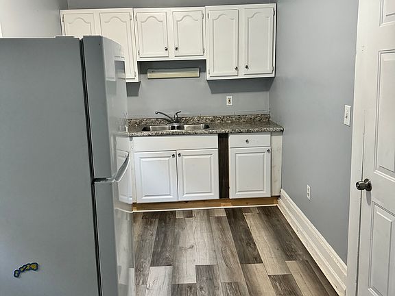 2nd image of 9610 Pierpont Ave #U