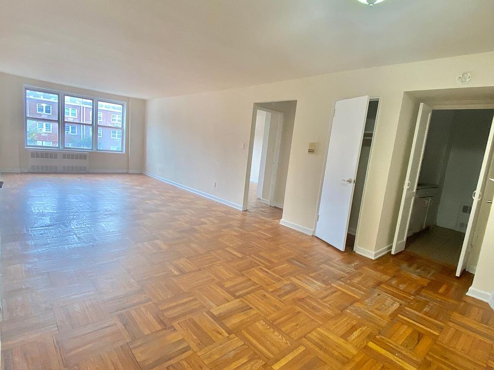 1st image of 1C 139th St #1C