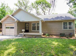 1940 SW Burnett Rd, Topeka, KS 66604