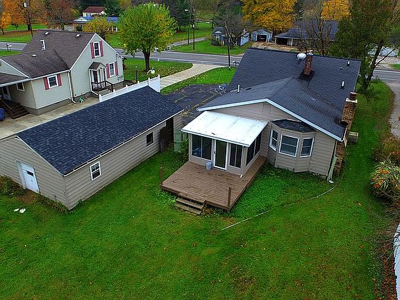 4th image of 6466 Mahoning Ave