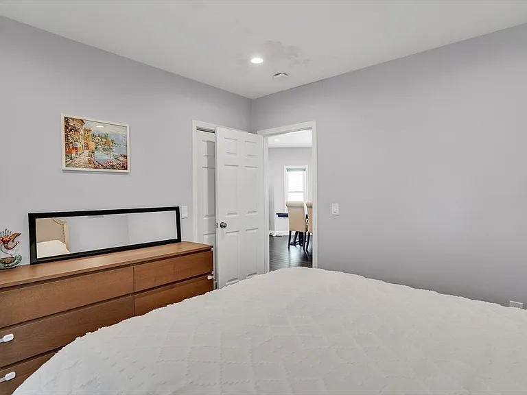11 Lexington St #11 — Photo 5