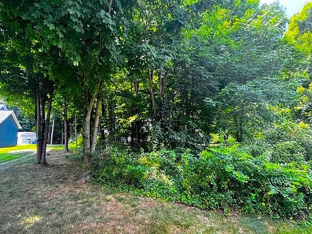 2nd image of 349 Ridgeland Cir