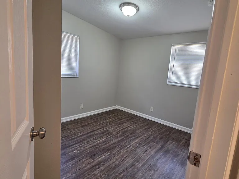 3818 Everglades Rd — Photo 10