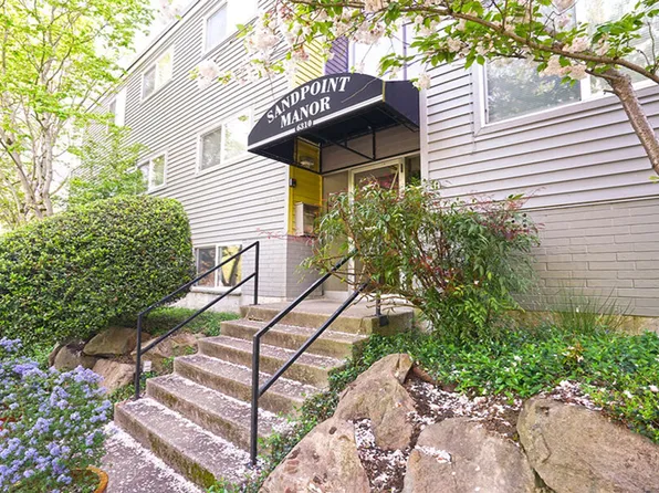Sandpoint Manor, 6310 60th Ave NE #204, Seattle, WA 98115