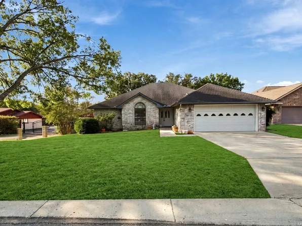 820 Northview Dr, New Braunfels, TX 78130