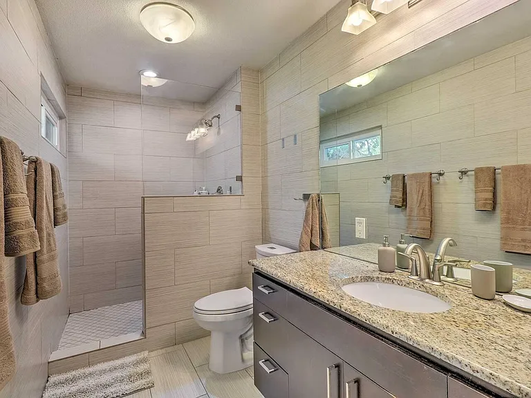 411 Ramble Ln — Photo 17