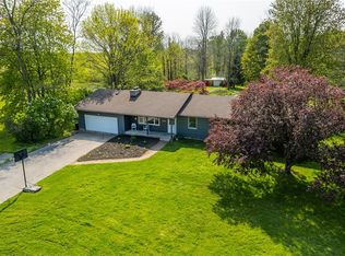 6923 Lakeside Rd, Ontario, NY 14519