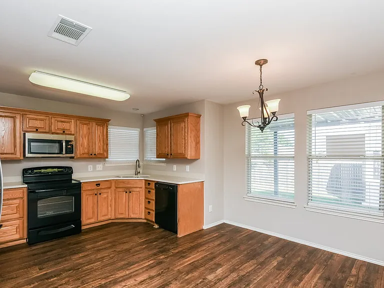 1007 Winepress Rd — Photo 6