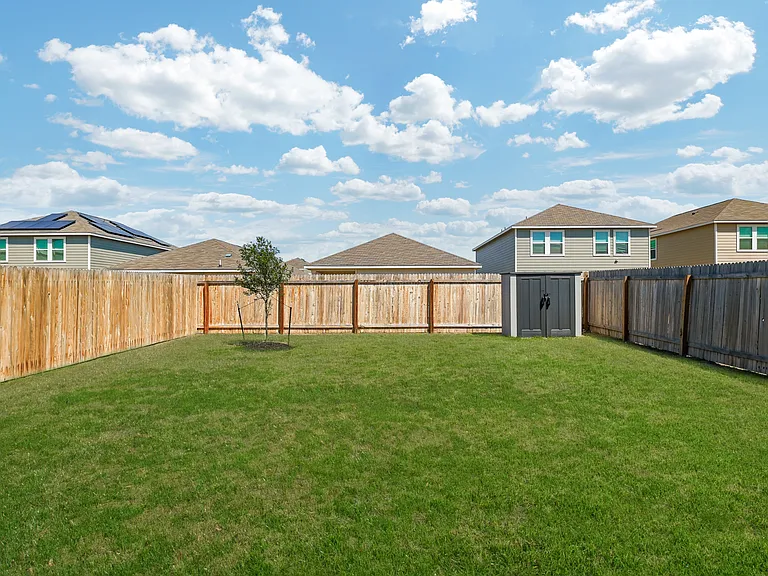 7726 Fern Holw — Photo 30