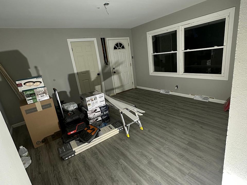 520 Moore Ave Saint Charles IL Zillow