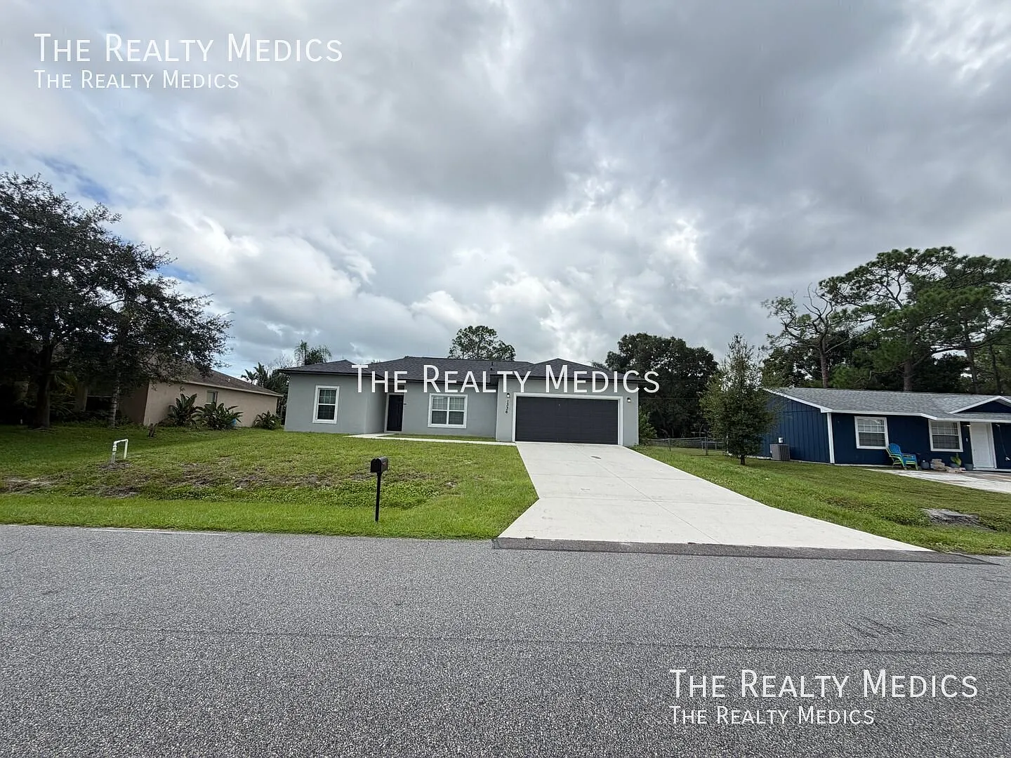 Modern 3 Bedroom Palm Bay Home Great Location! — Photo 4