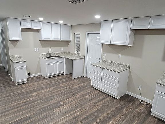 2nd image of 4531 Brooke St
