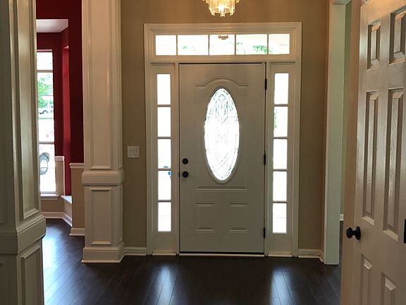 5th image of 185 Glengary Ct