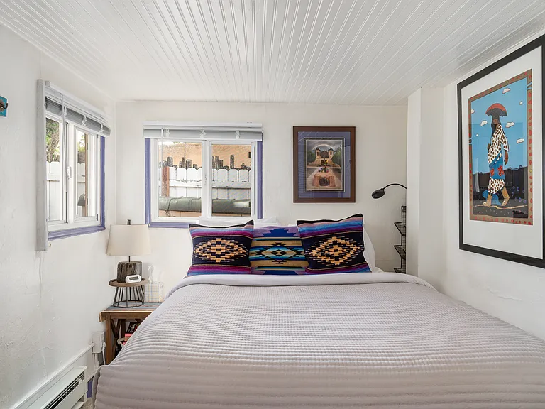 140 W Berger St #B — Photo 8