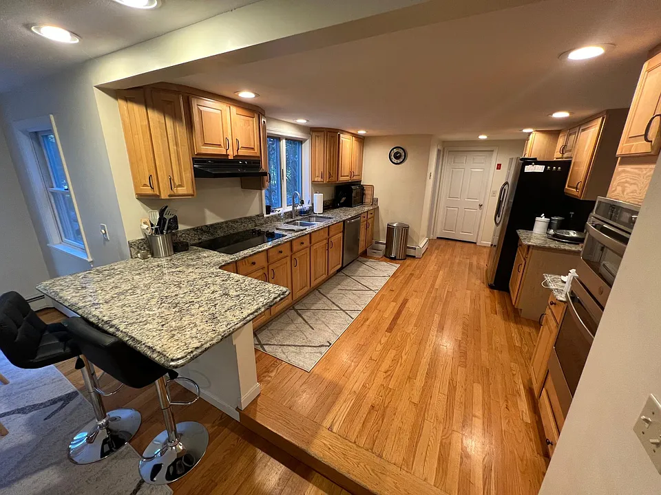 52 Dascomb Rd