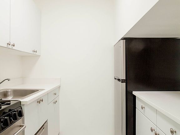 4th image of 43 W 16th St APT 10F