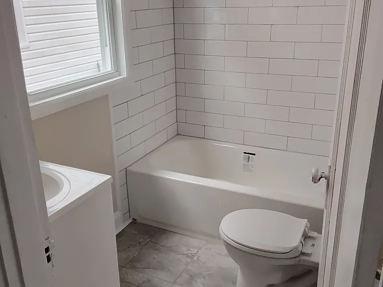 4832 Poplar St #1 — Photo 7