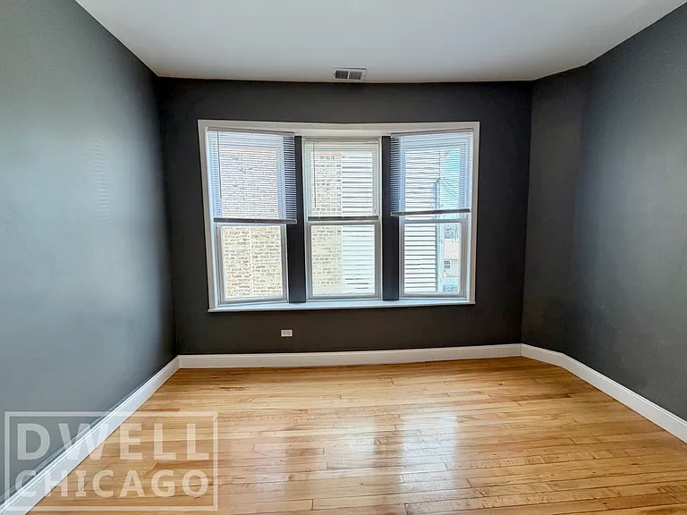 735 N Christiana Ave #2RR — Photo 2