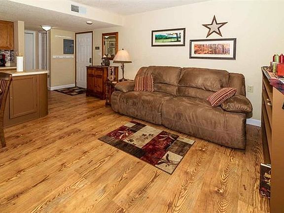 5th image of 1380 Ski View Dr #1101