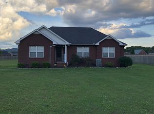 1006 Peak Dr, Castalian Springs, TN 37031