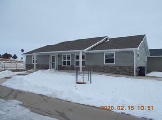 1401 Delta Ct, Rawlins, WY 82301