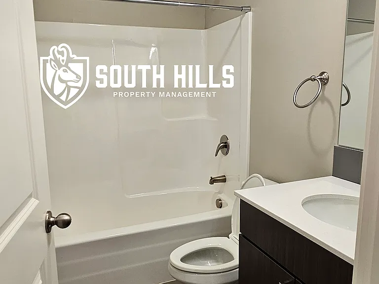 Summit Springs Townhomes — Photo 58