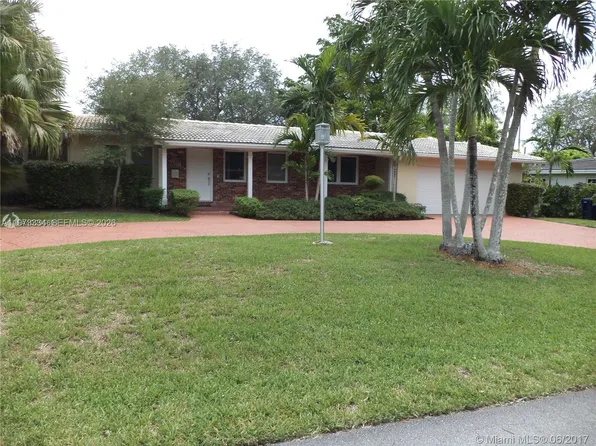 7390 SW 99th St, Pinecrest, FL 33156