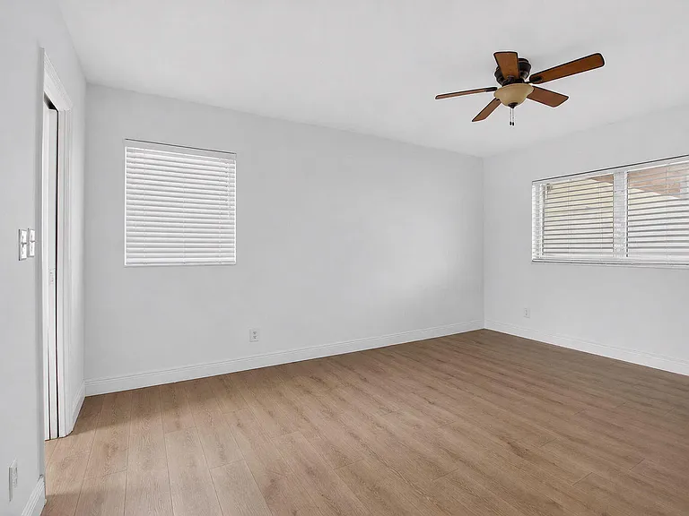 426 NE 7th Ave #2B — Photo 27