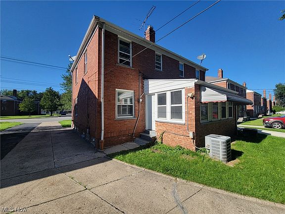 2nd image of 25100 Lake Shore Blvd