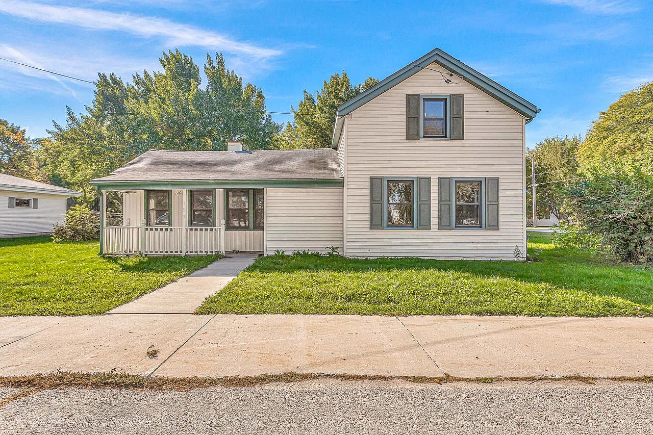 123 Young STREET, Glenbeulah, WI 53023 Zillow