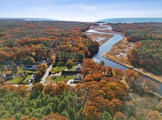 19 Ocean View Rd, Kennebunk, ME 04043