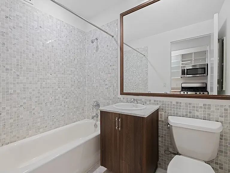 37 Wall St #8F — Photo 5
