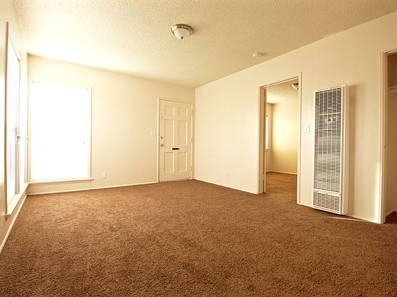 4th image of 3903 Martin Luther King Jr Blvd
