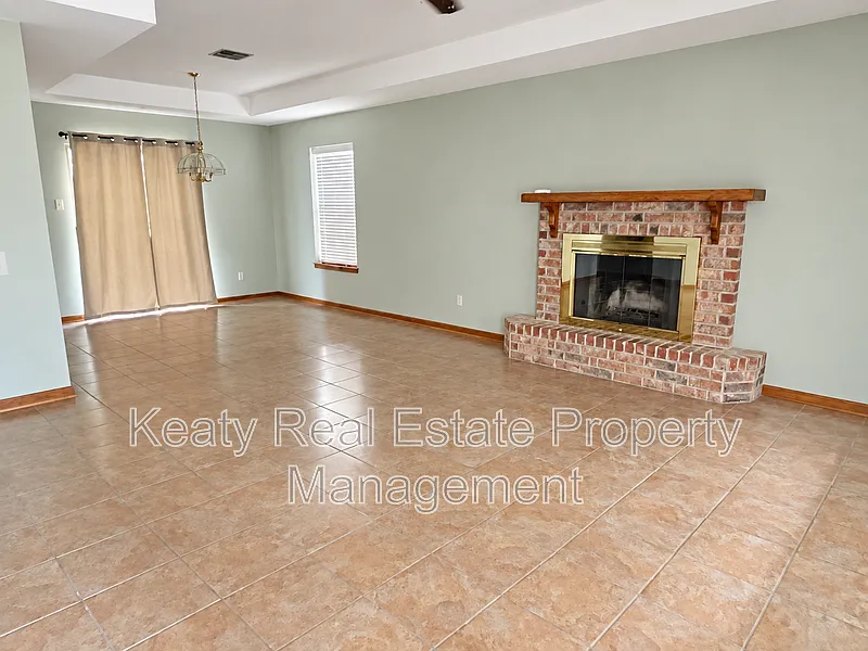 2 bed, 2.0 bath, 1200 sqft, $1,450 — Photo 2