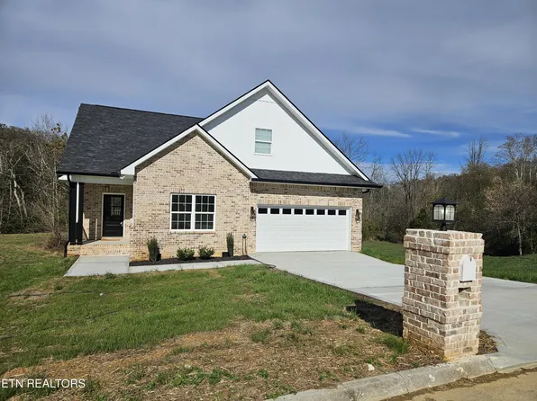 548 Running Brook Dr, Strawberry Plains, TN 37871