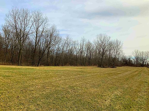 4th image of 38720-38900 Utica Rd