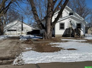 1204 Q St, Tekamah, NE 68061