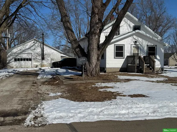 1204 Q St, Tekamah, NE 68061