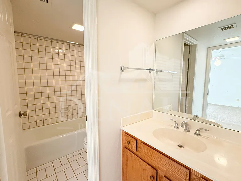15076 N Escondido Dr #A — Photo 17