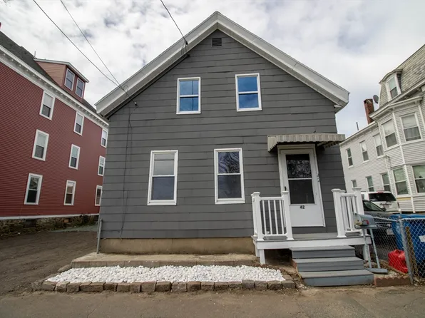 40-42 Holly St, Lawrence, MA 01841