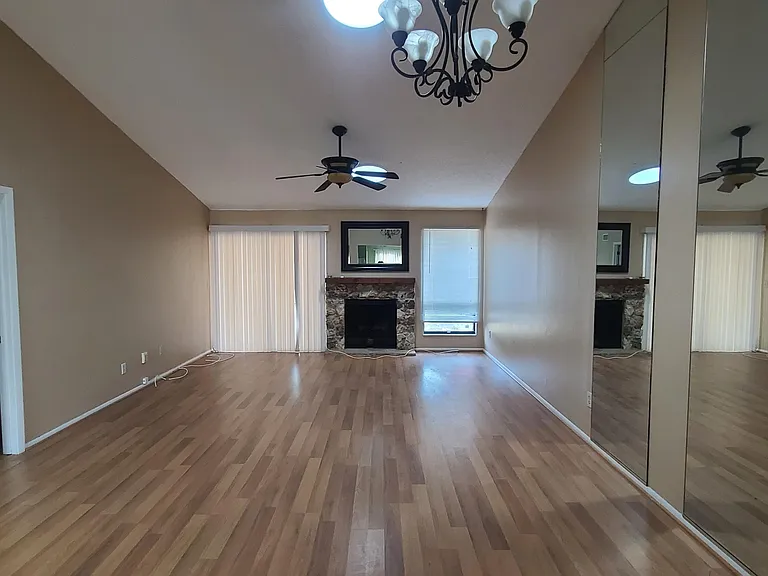 140 Laughing Gull Ct — Photo 7