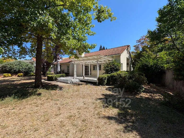 3275 Formby Ln — Photo 24