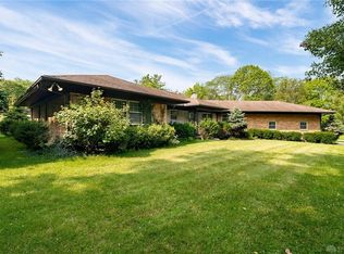 870 Pondway Rd, Dayton, OH 45419
