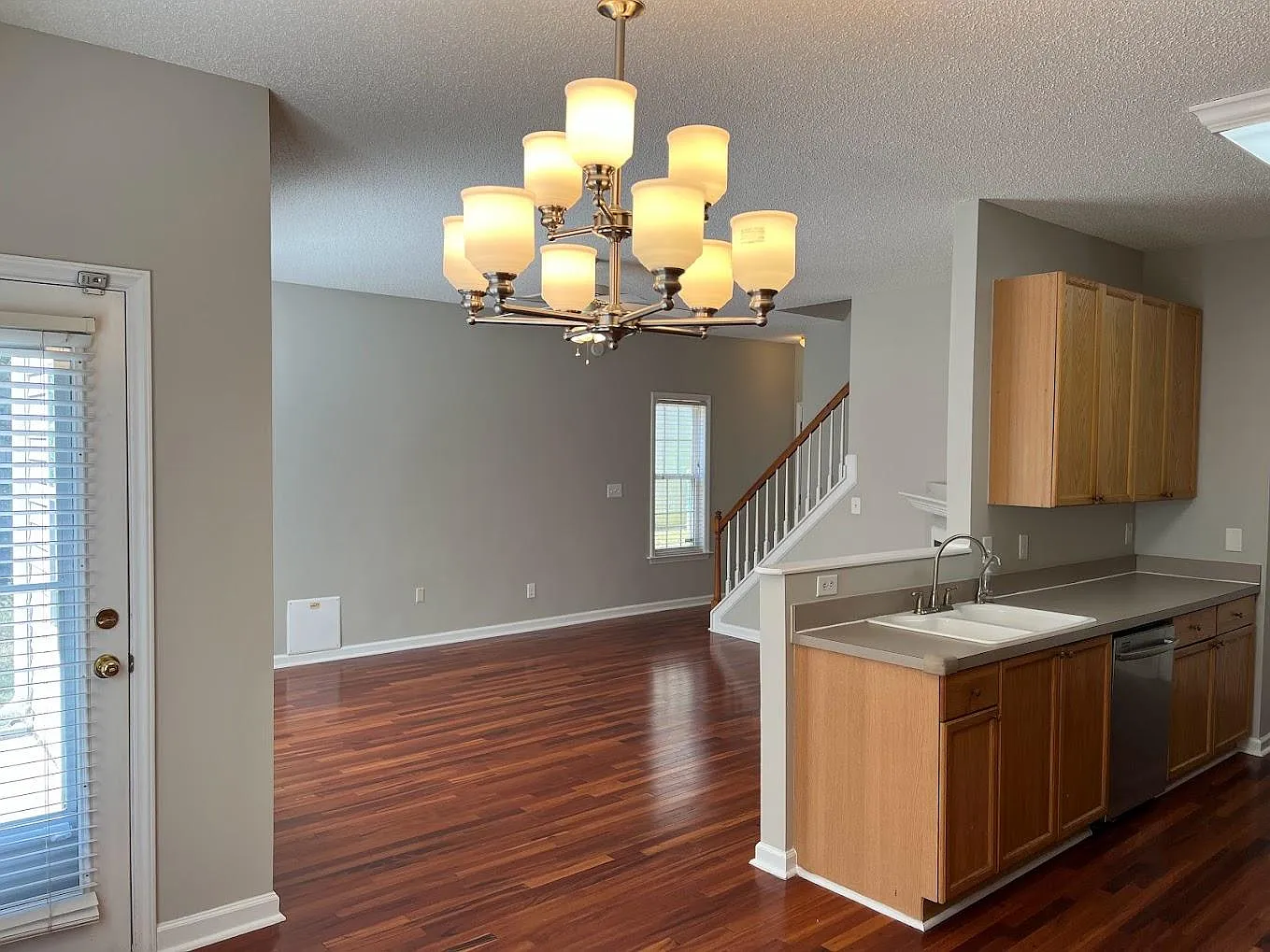 2424 Bay Harbor Dr — Photo 4