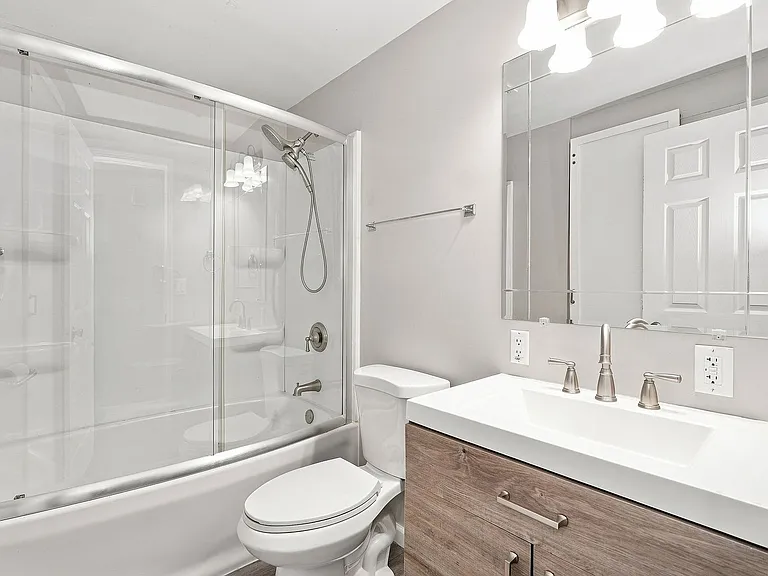 643 Westphal Ave — Photo 10