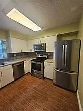 3 bed, 2.5 bath, 1588 sqft, $3,250 — Photo 4
