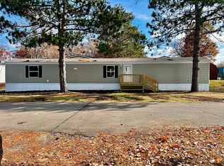 121 Dove Dr, Moscow Mills, MO 63362