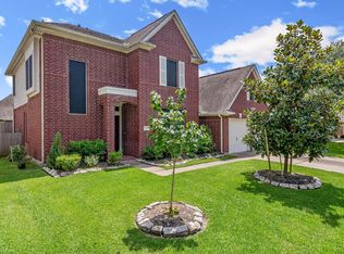 1819 Oakwood Court Dr, Baytown, TX 77521