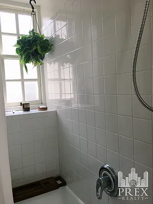 Rented by PREX Realty Corp | media 2